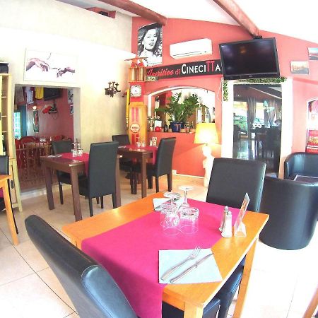 Atoll Hotel Restaurant Fréjus Buitenkant foto